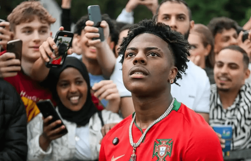 IShowSpeed trao tặng nhà cho mẹ fan Hành động hào hiệp của IShowSpeed