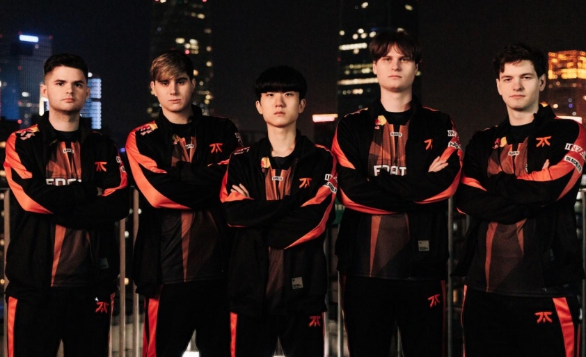 FNC nổ drama sau khi bị loại khỏi CKTG 2025
