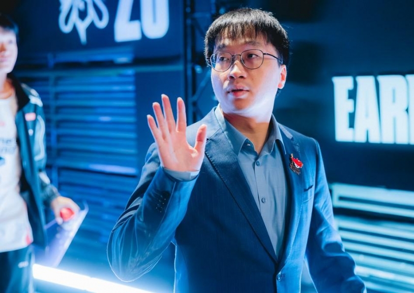 HLV Tabe phát biểu sau thất bại trước T1