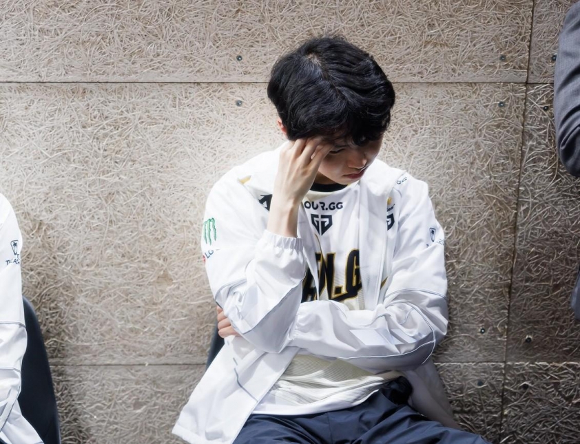 Cộng đồng phát hiện Chovy thực sự là 'kẻ lót đường vĩ đại nhất' lịch sử CKTG Chovy trong trận đấu CKTG