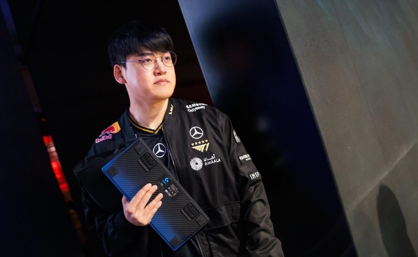 Gumayusi trên đấu trường LMHT Gumayusi biểu diễn kỹ năng xuất sắc