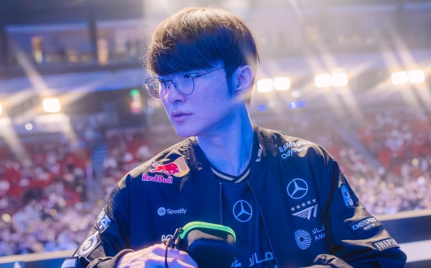 Faker đang thi đấu tại CKTG 2025